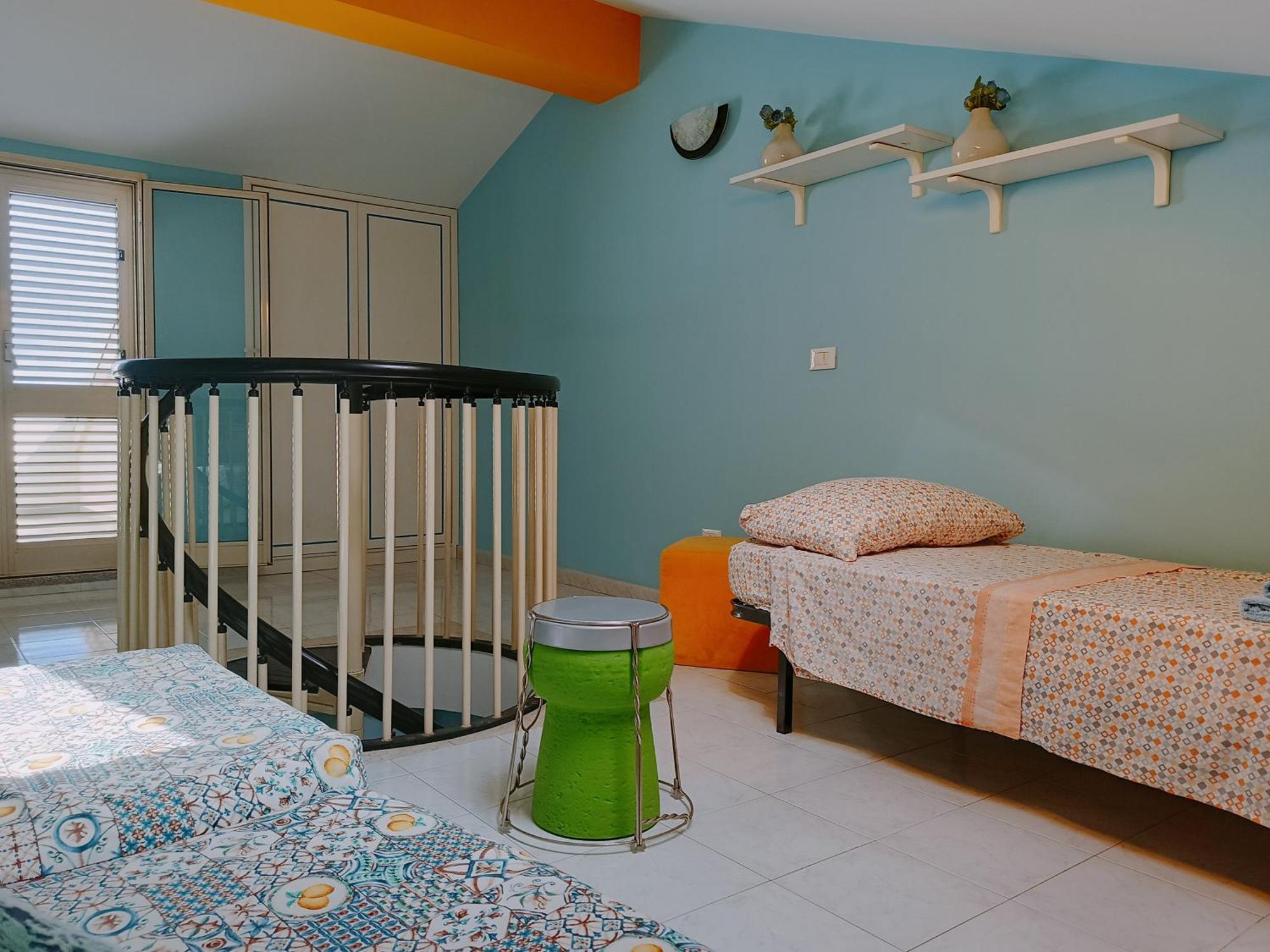 Mirone Apartment Fronte Mare Beachfront House Roccalumera Exterior photo